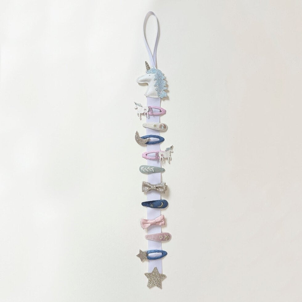 Unicorn clip hanger